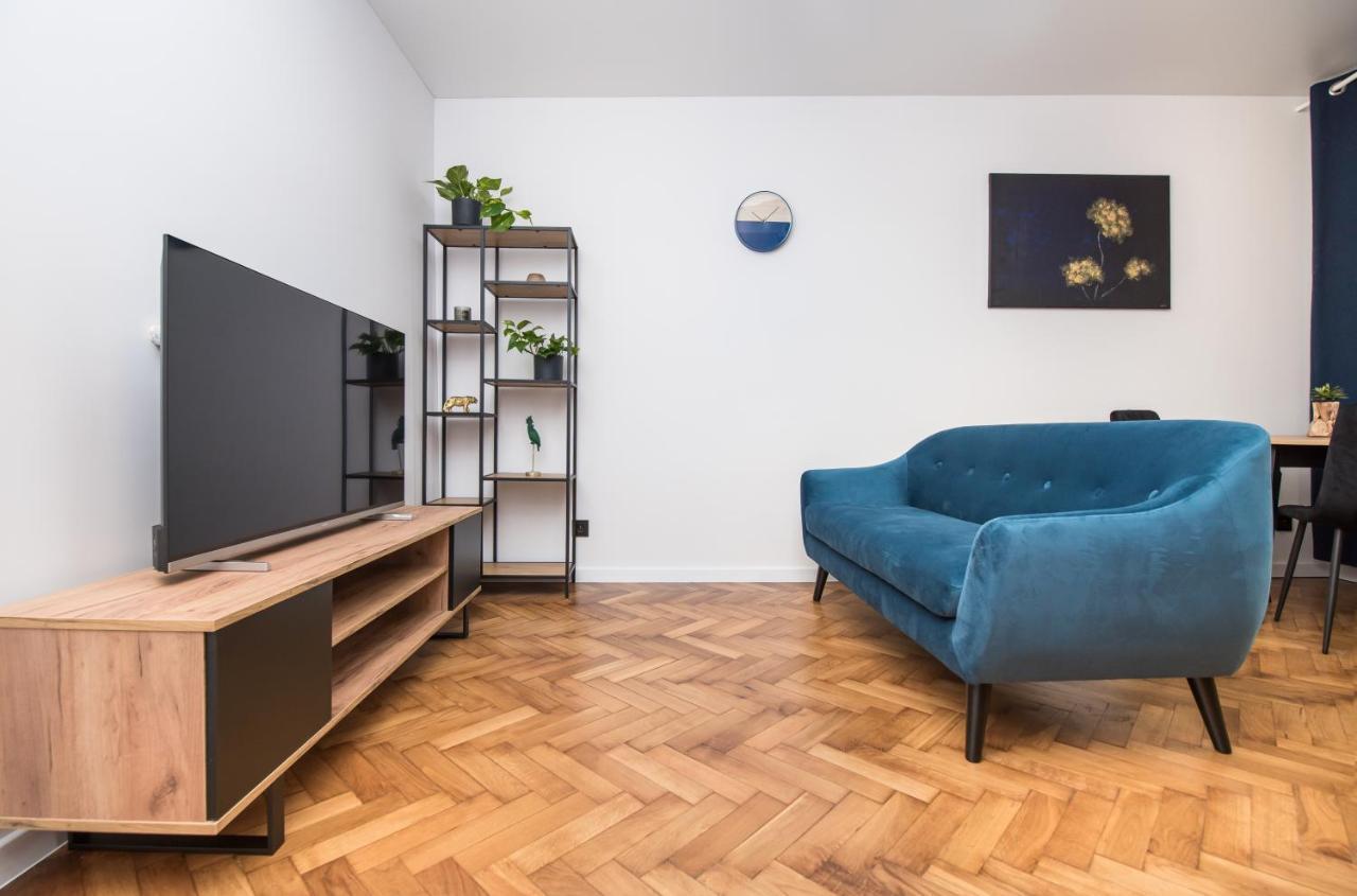 Apartment Jagielonska 1/3 *